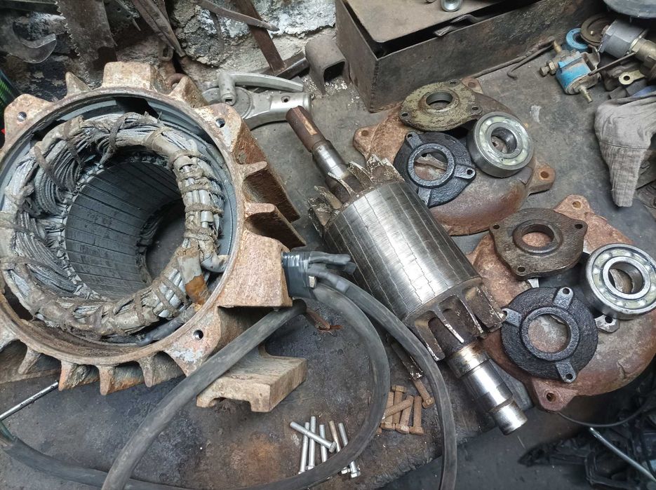 Трифазни електромотори