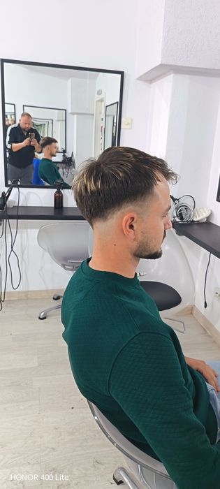 Frizer la domiciliu pentru bărbați