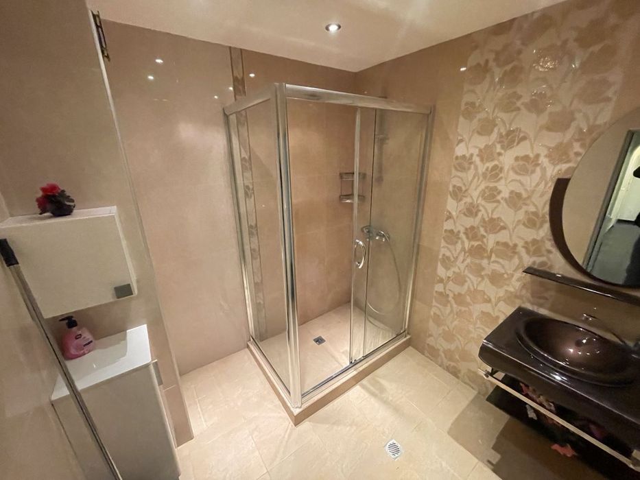 Продава се Тристаен апартамент в София, Надежда 2 - 95 кв.м за 2179 €/кв.м - Снимка #5