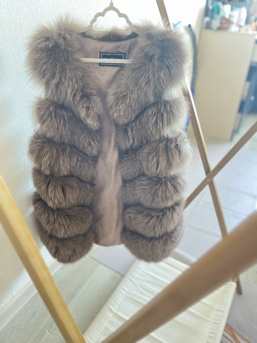 Жилетка/безрукавка