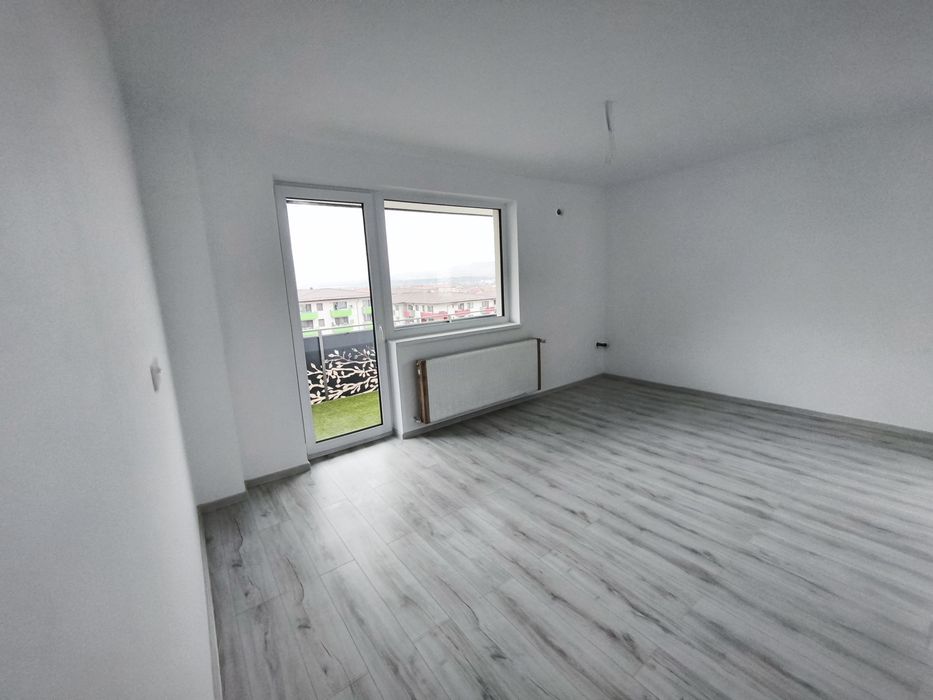 Vând apartament cu 2 camere
