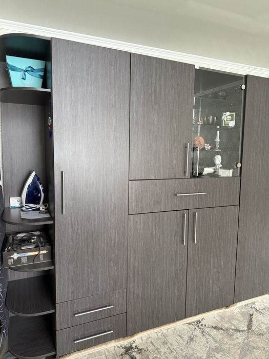 Продается гарнитур, шкаф