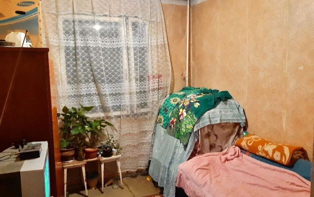 Продается своя 3 х комнатная квартира Юнусабаде 6