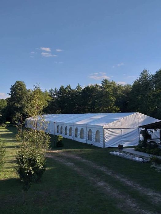 Inchiriez Cort Evenimente