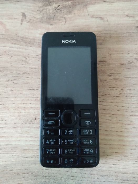 Продам телефон за 2000 тенге.