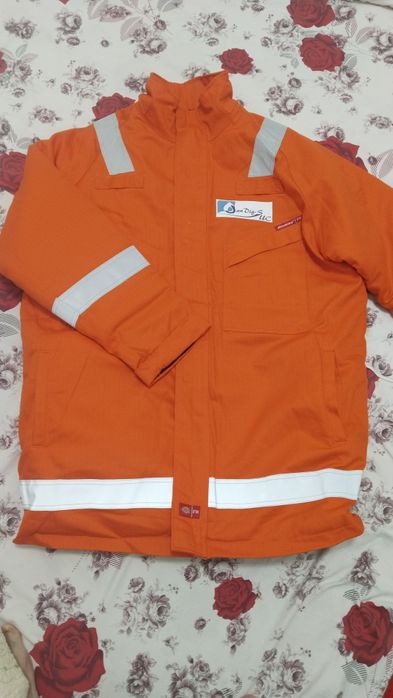 Бушлат размері 52-54,XL