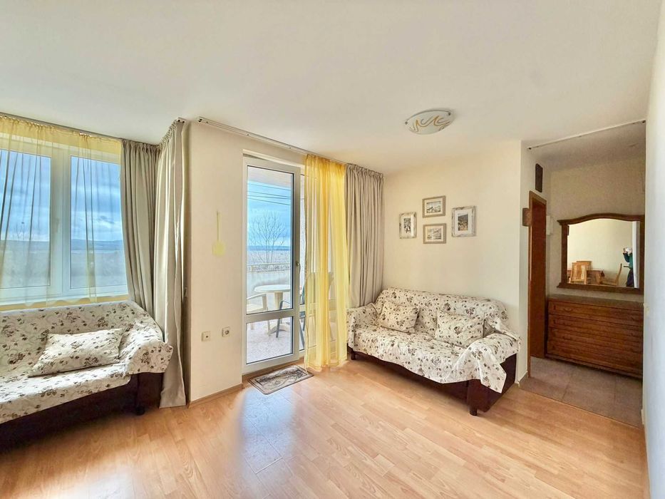 Продава се Двустаен апартамент в к.к. Слънчев бряг - 56 кв.м за 656 €/кв.м - Снимка #2