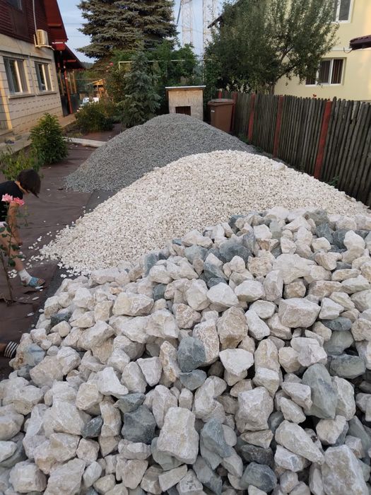 Piatra alba și neagra decorativa diferite dimensiuni