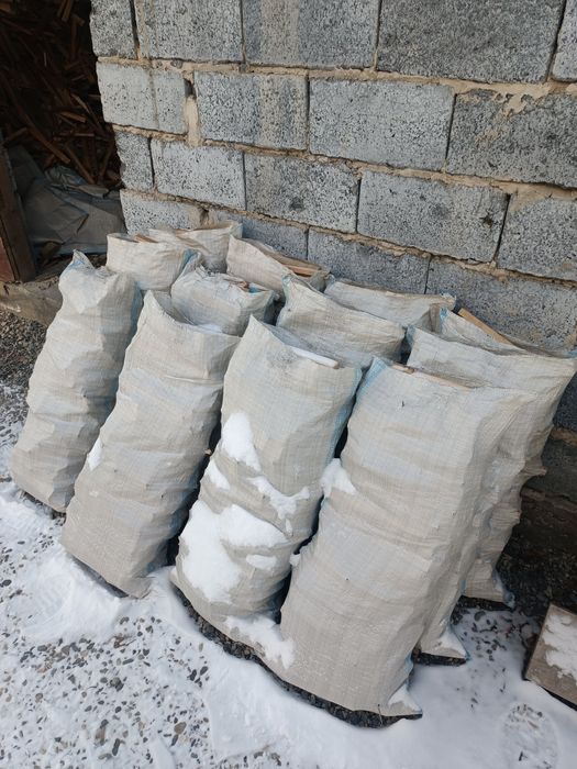 Дрова в мешках сухие