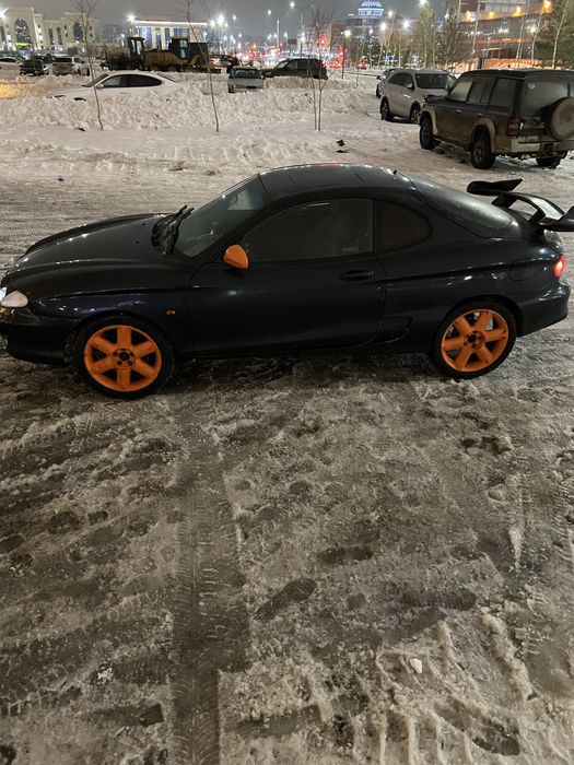 Hyundai Tiburon 1,8L