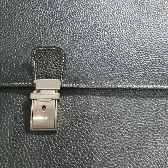 Geanta barbateasca pentru.birou