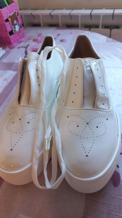 Италиански обувки естествен лак