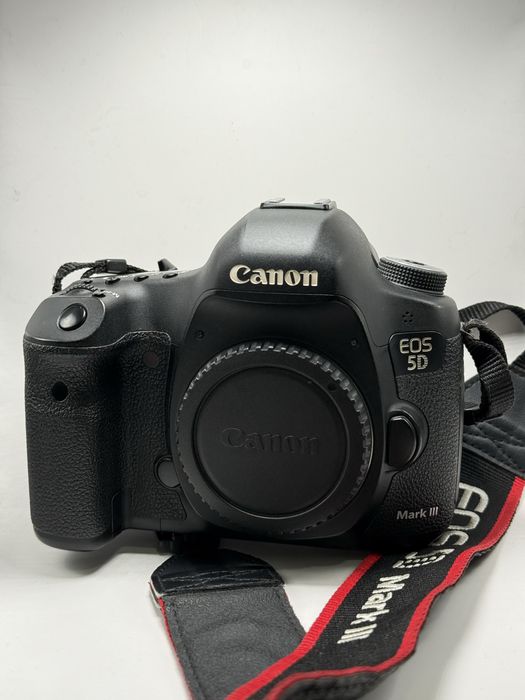 Canon 5D mark3 sotiladi