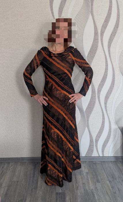 Вечернее платье демисезонное