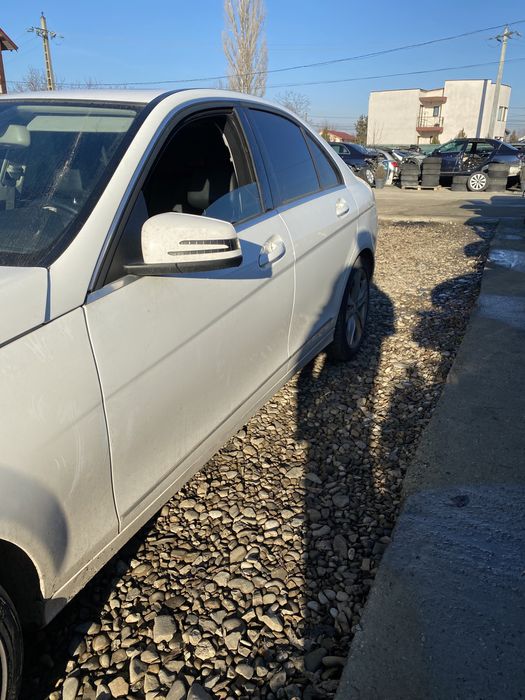 Pompă benzină motor  înaltă presiune Mercedes C180 benzină W204 2012