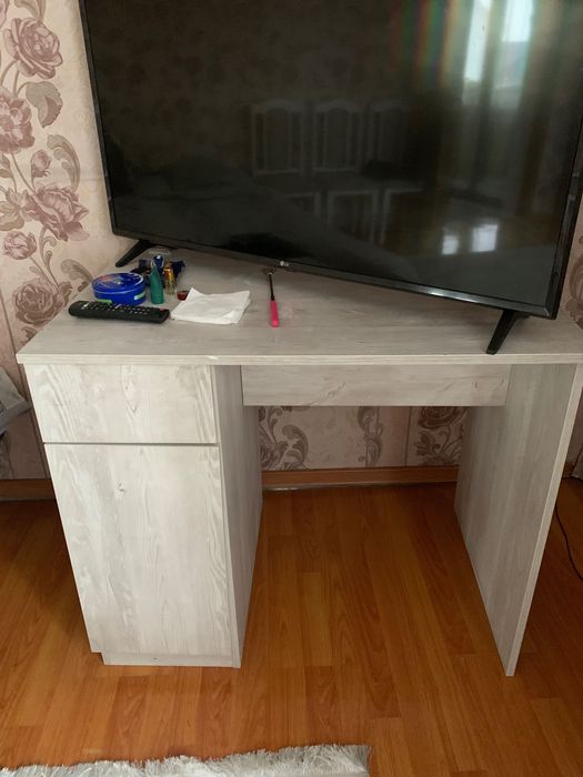 Письменный стол для ребенка