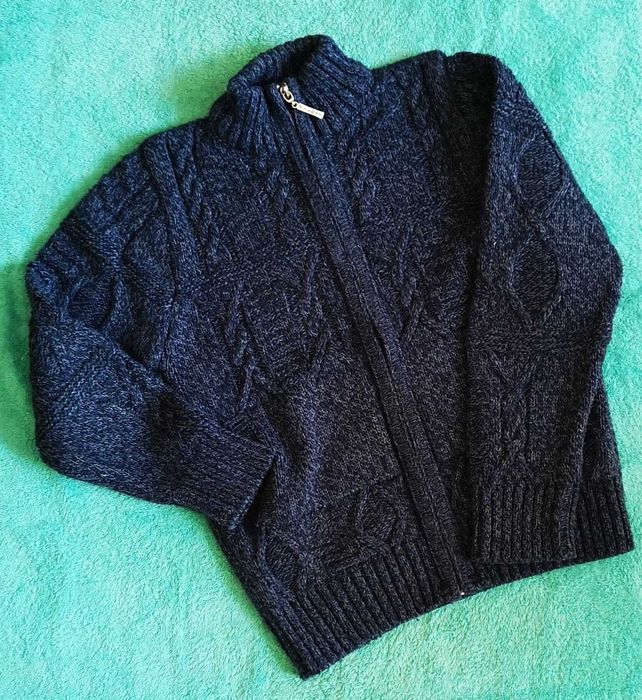 Тёплая кофта в школу на 9-10лет.