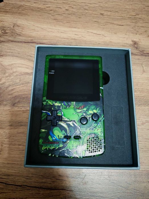 Gameboy Color в стиле TMNT