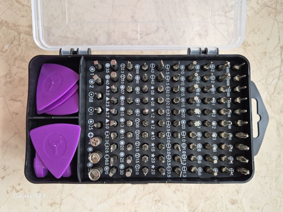 Набор отверток в кейсе