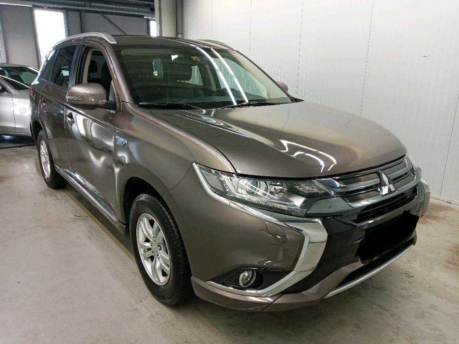 Mitsubishi Outlander 2.0 PHEV