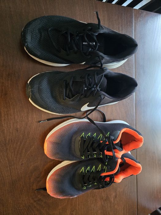 Маратонки Nike Revolution