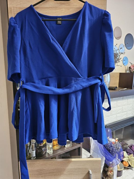 Bluza eleganta. Mărimea L