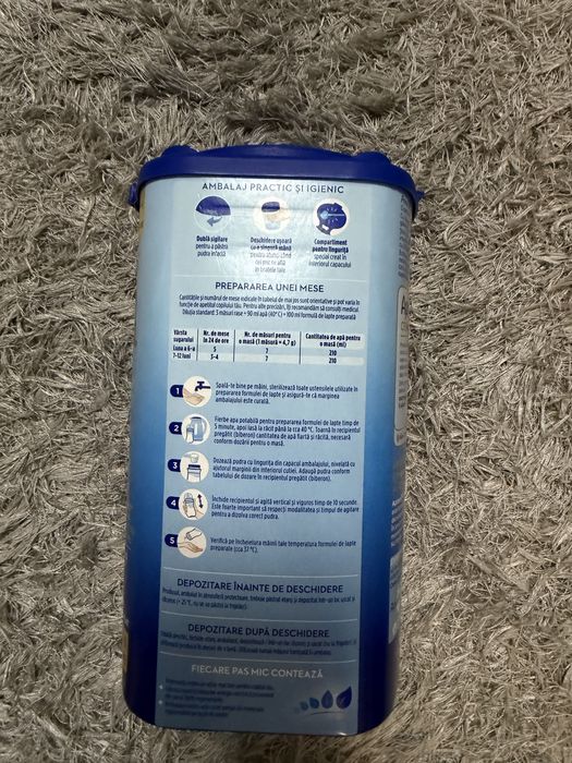Aptamil CesarBiotik  2 lapte de la 6-12 luni-mai am o cutii ,nou nedesfacut