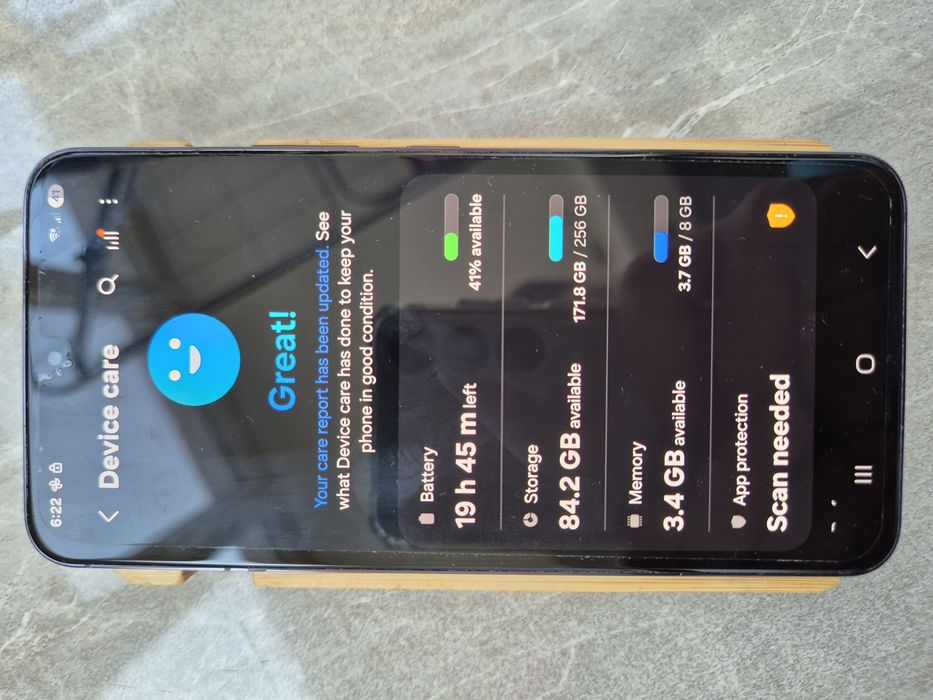 Samsung S22 256GB in stare foarte bună