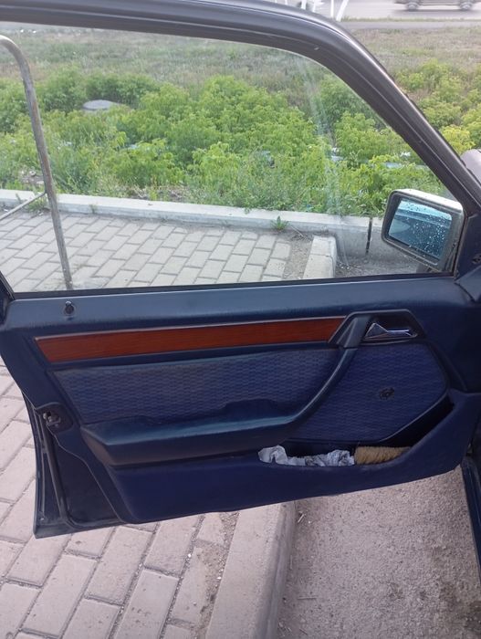 Продам Мерседес е200