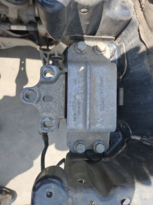 Tampon motor stanga Volkswagen Tiguan (5N) [Fabr 2007-2016]  2.0 TDI C