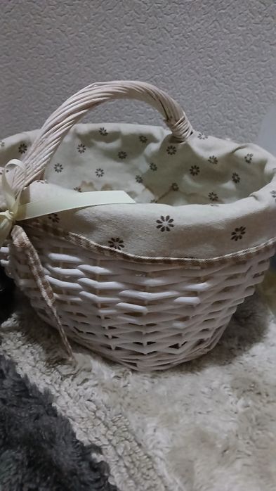 Корзинка плетенная