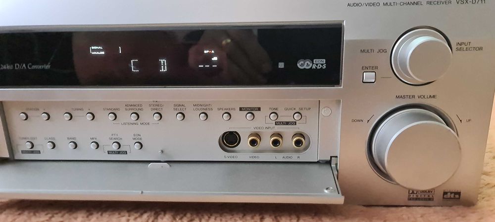 Pioneer VSX-D711 putere 2X100W sau 5X100W pe 8Ohm DEFECT