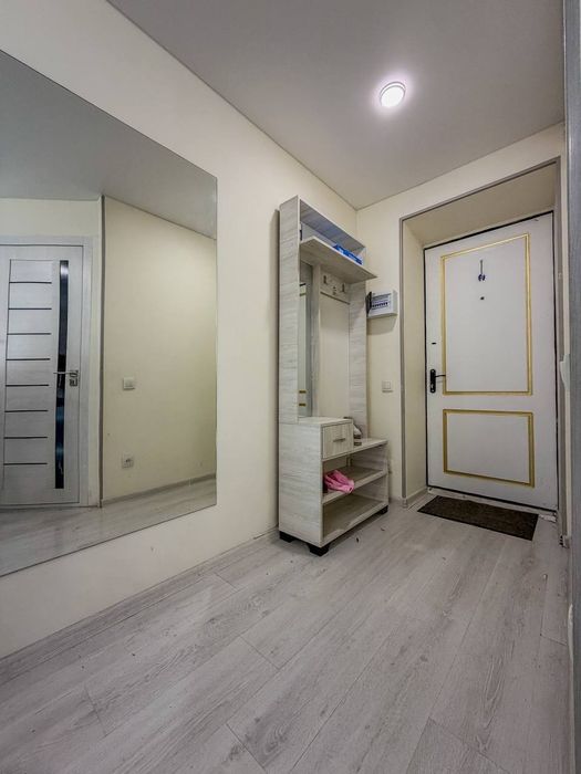 1/2/5 Буюк Ипак Йули 37м2 балкон 2х3 Кирпич Военный Госпиталь мебель.т