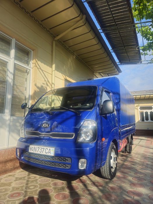 KIA Bongo Sotiladi