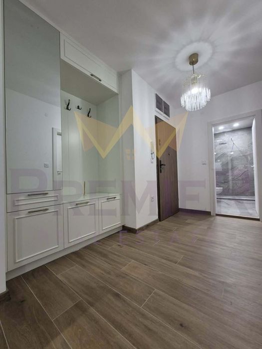 Дава се под наем Тристаен апартамент в Варна, Трошево - 100 кв.м за 1196.97 € - Снимка #4
