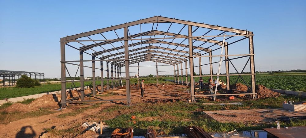 Vand hale metalice la cele mai bune oferte