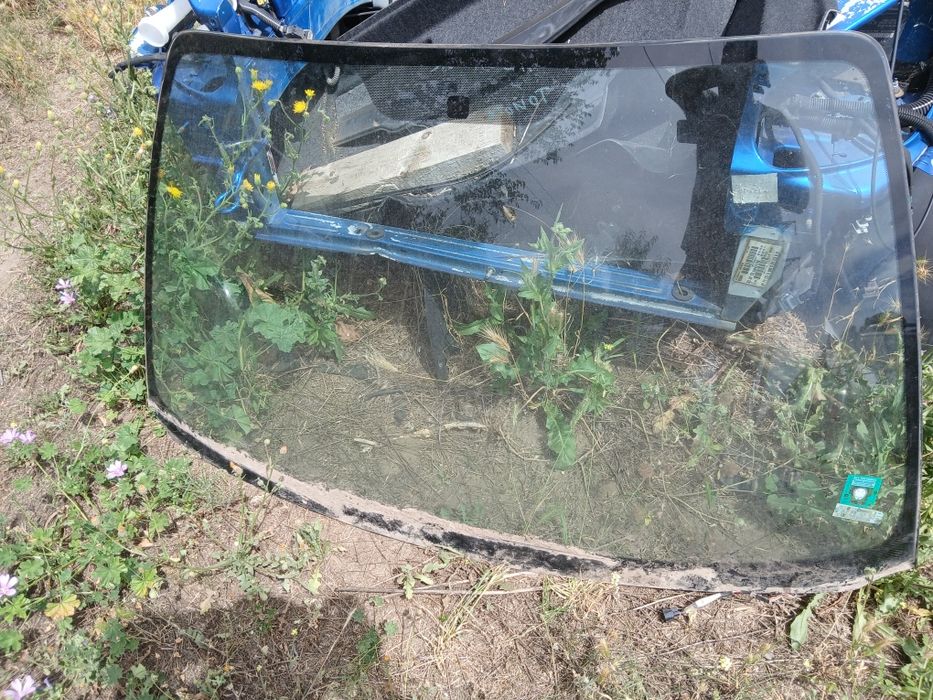 Предно (челно) стъкло за Toyota Avensis /Тойота Авенсис