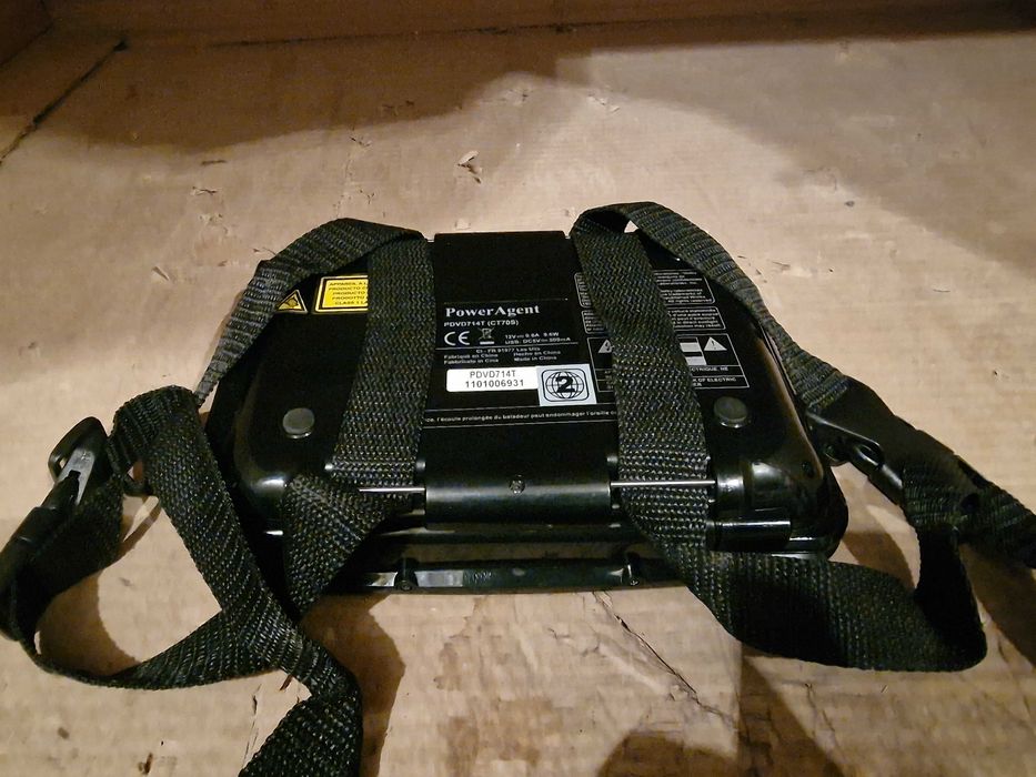 DVD плейър с два екрана Power Agent PDVD714T