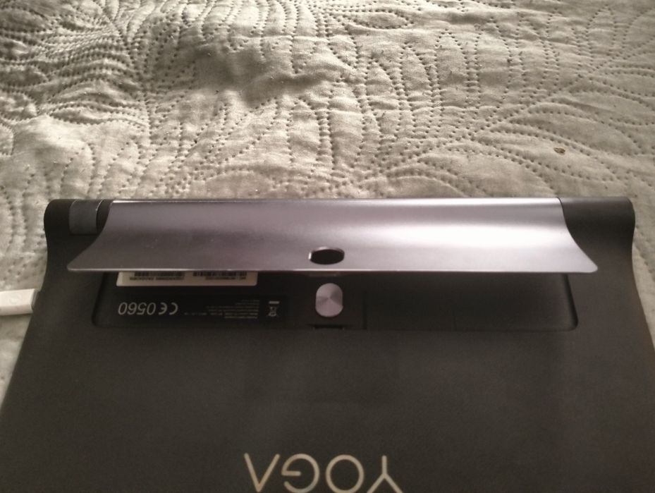 Tableta Lenovo neagra