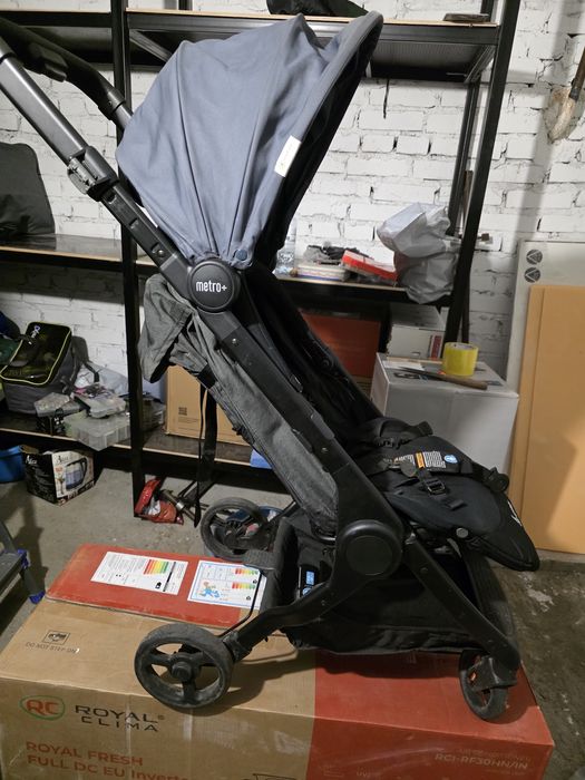 Продам коляску ergobaby