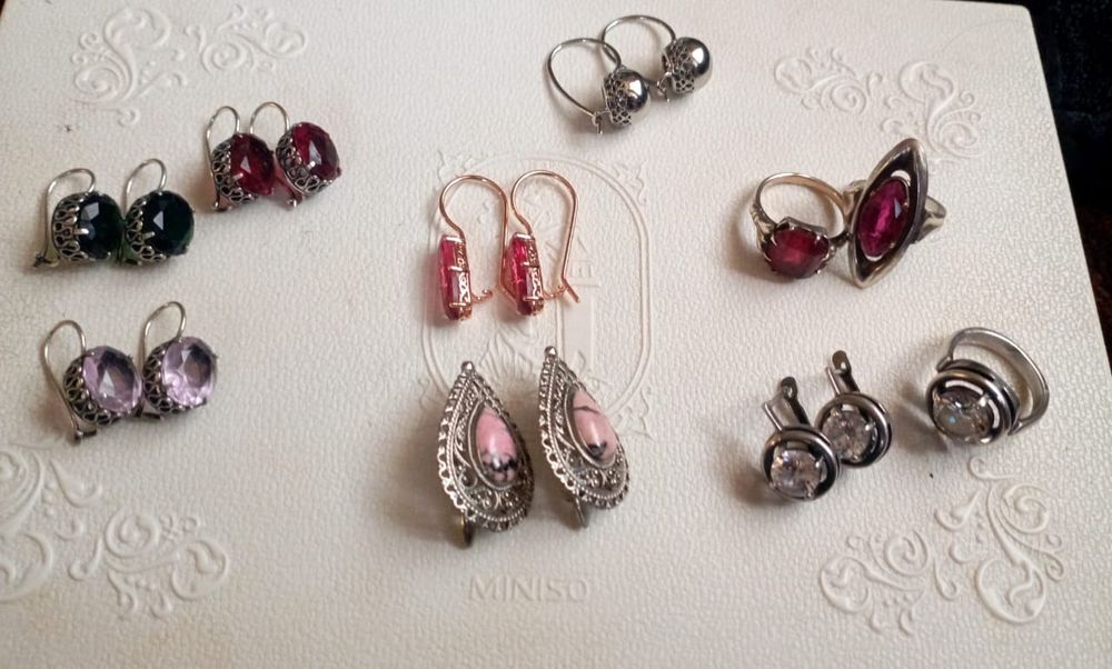 Продам советские серьги