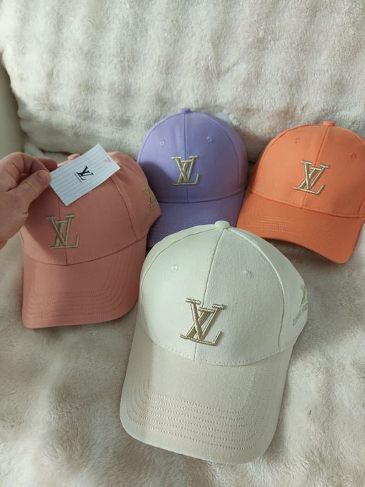 Șapcă Louis Vuitton, Șapcă Bumbac la alegere preț pe bucata Șapcă LV