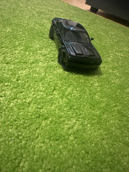 Метални колички 15см