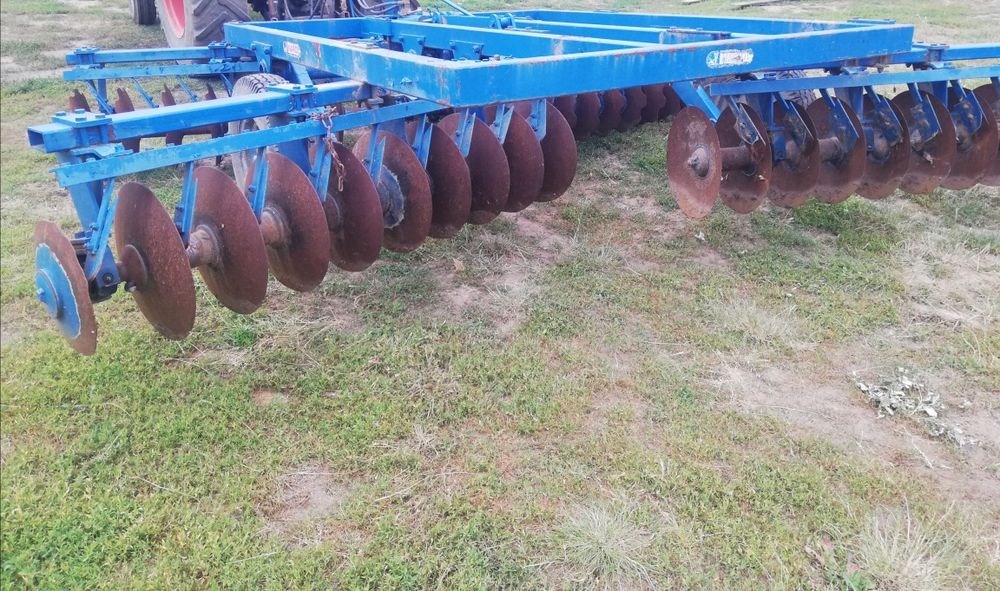 Брана Nardi, Italia