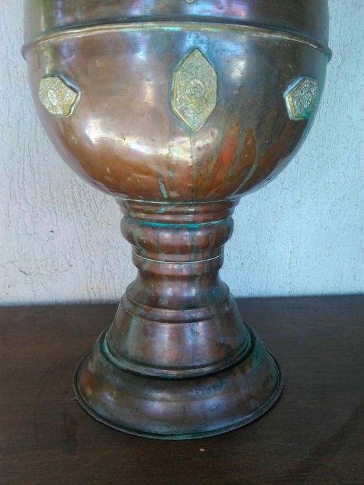 Продавам огромна Френска Барокова медна ваза Рококо