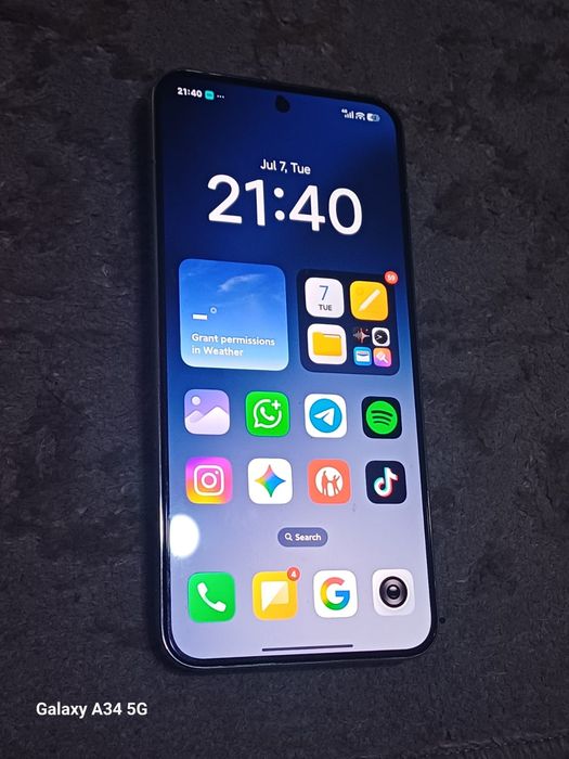 Смартфон Xiaomi 14