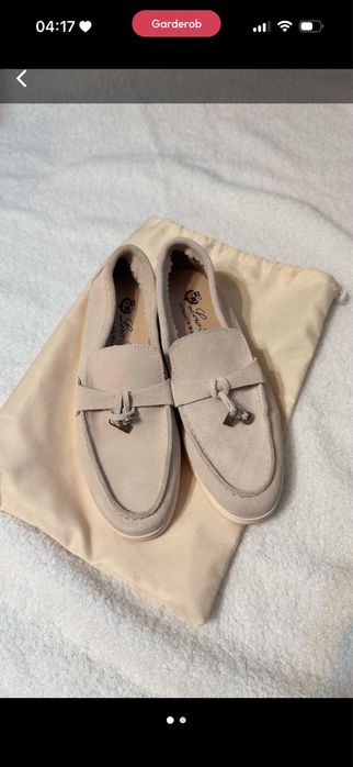 Лоферы новые , в трендовом цвете