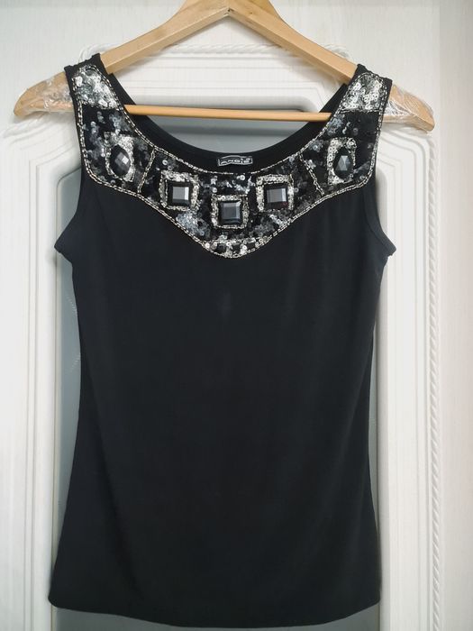 Продам женские вещи