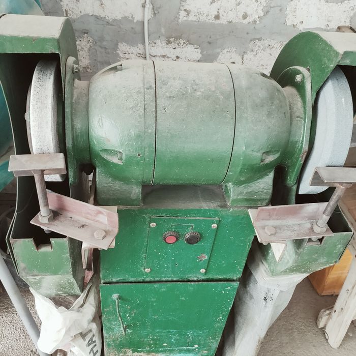 Продается токарные станки.