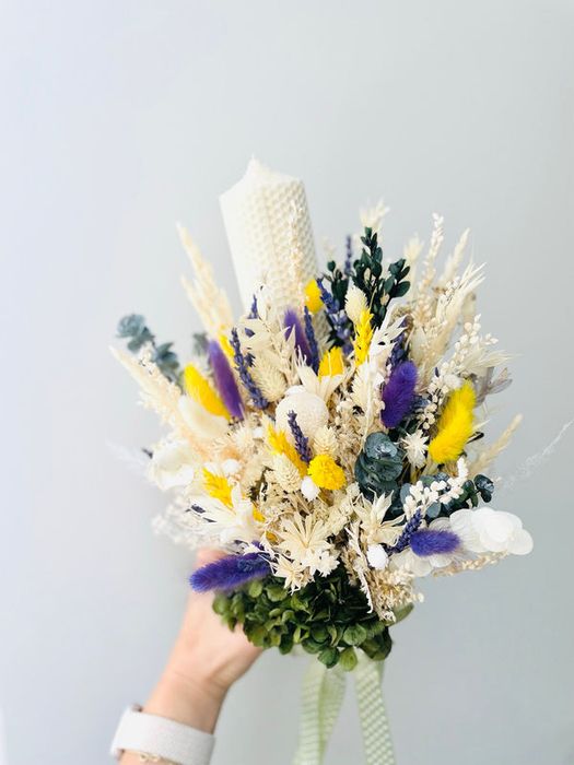 Lumanare cu flori prezervate pentru nunta si botez